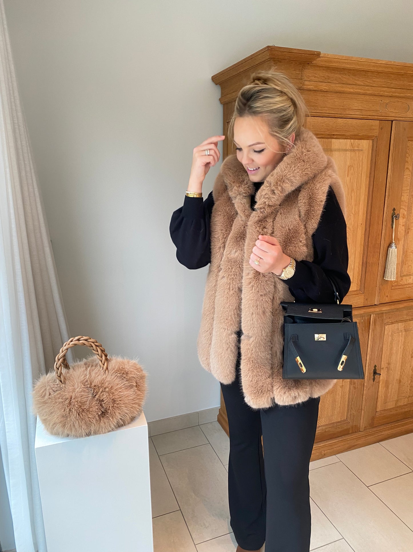 Fur luxe body warmer