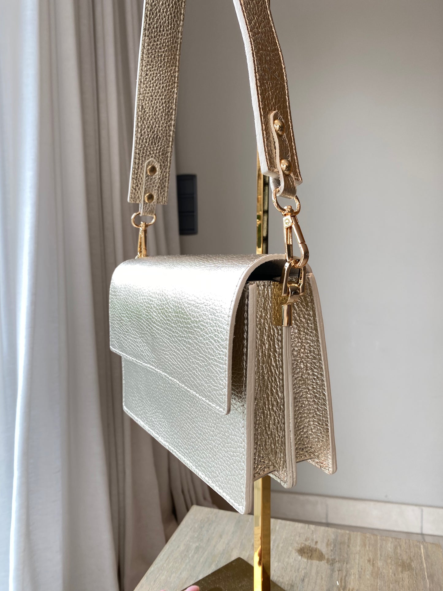 LILY bag gold