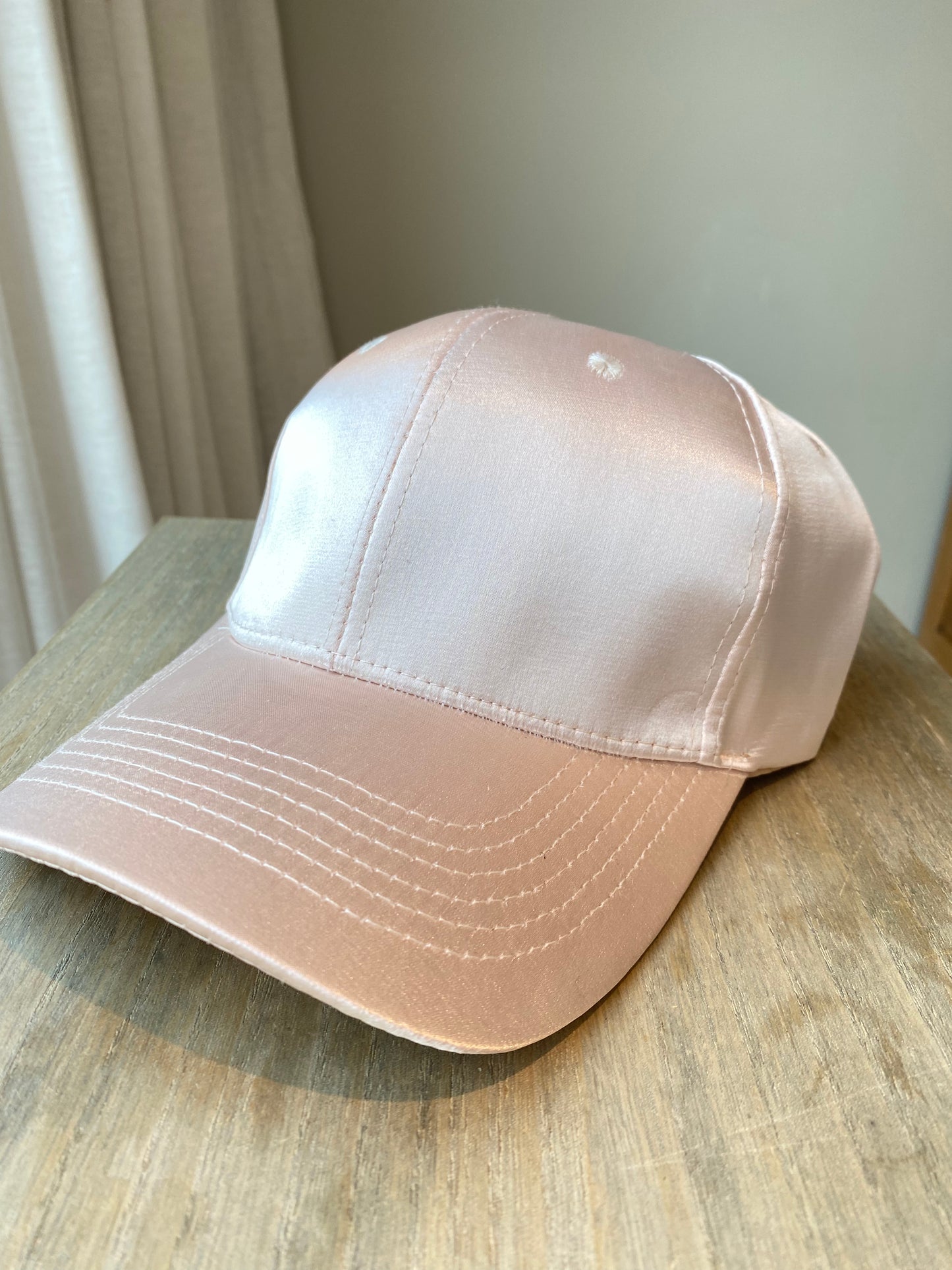 GLOSSY pink hat